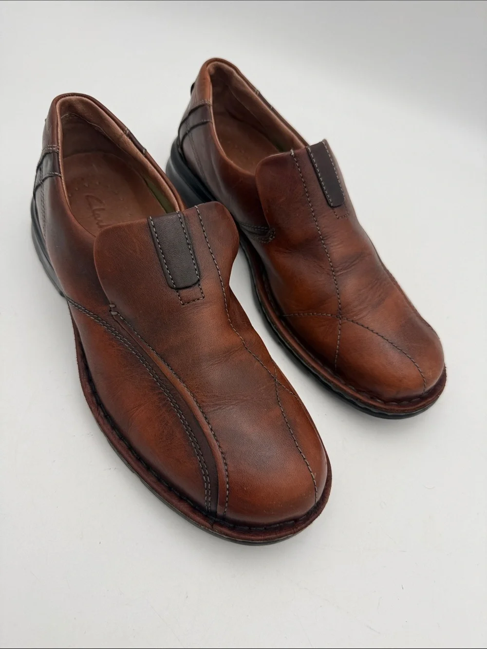 Clarks Men's Chestnut Brown Leather Slip-On 10M casual office comfort retro Y2K